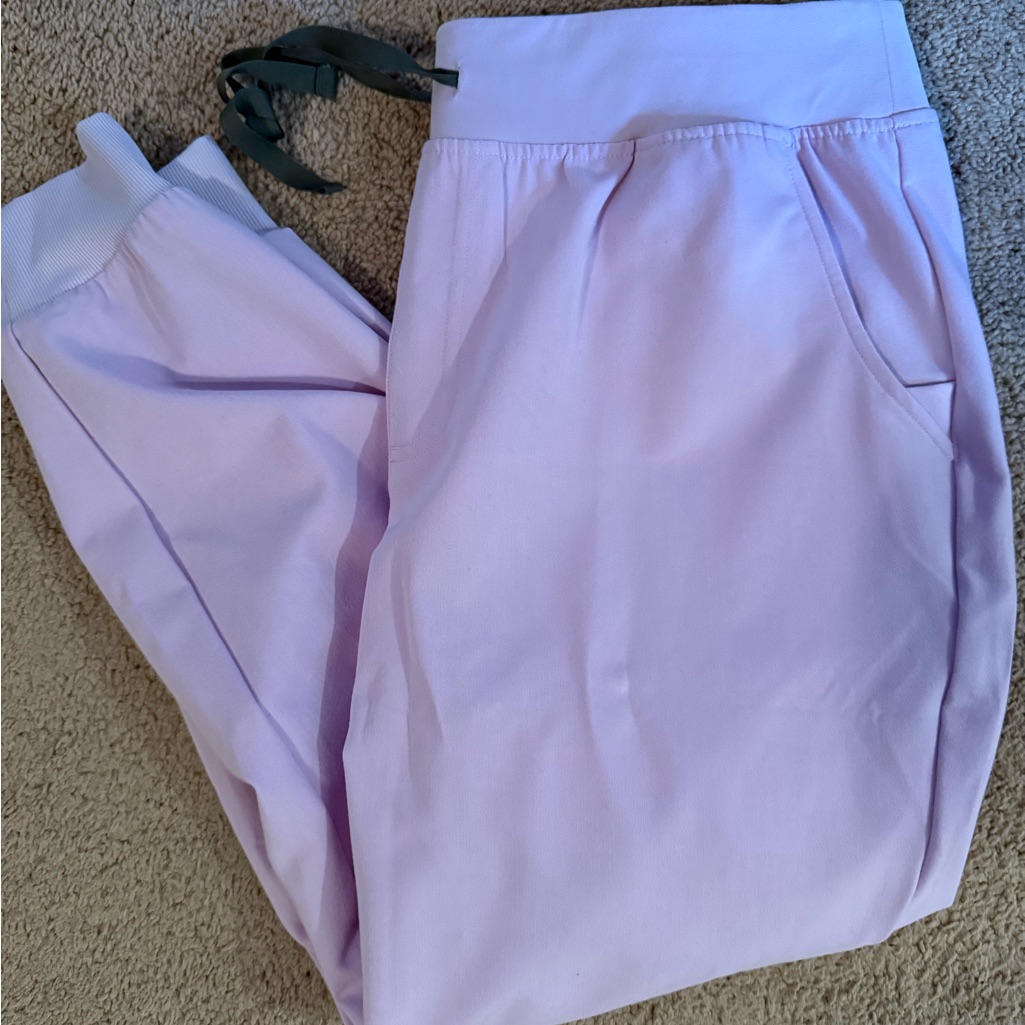 Figs Womens Zamora Lavender Jogger Pants